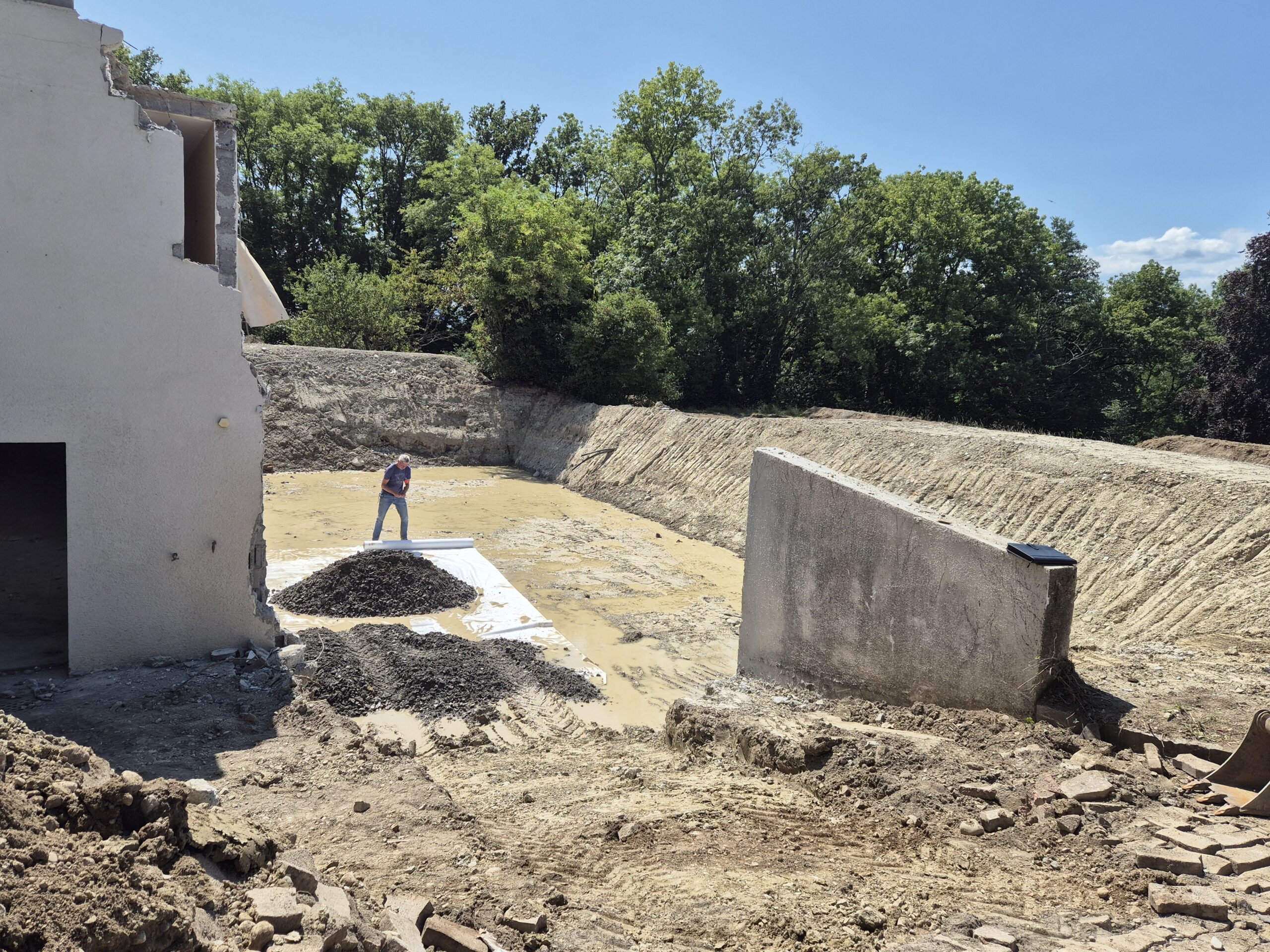 Terrassement pour la partie extension